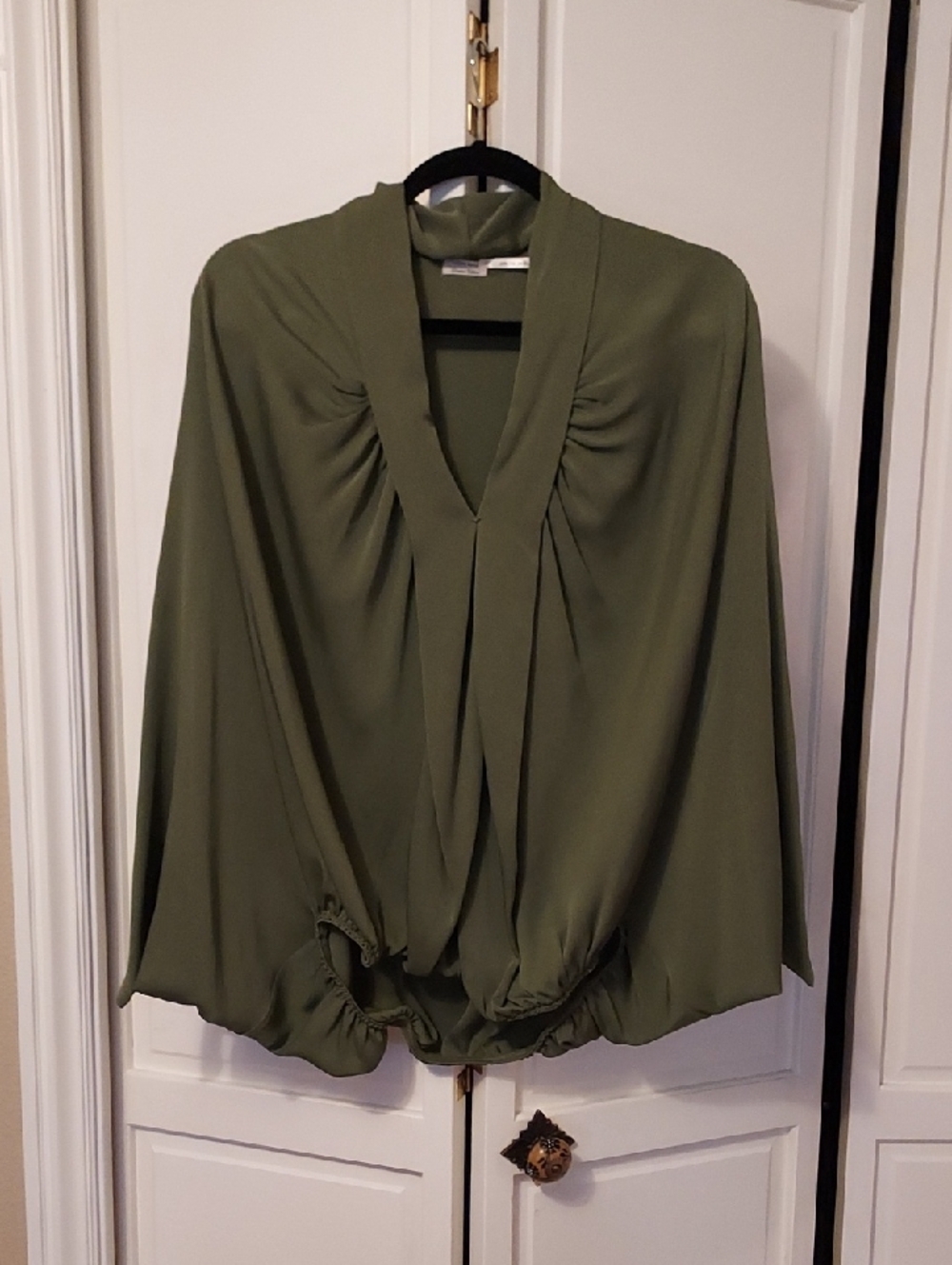 Leon Max Silk Blouse Olive Green Size M Boho Vintage Cape Blouse